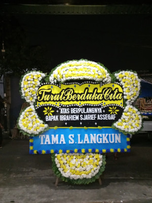Papan Bunga Duka di Silinda